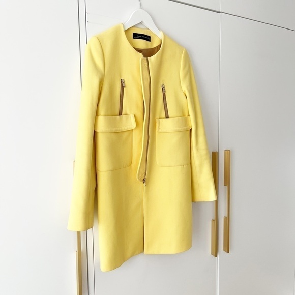 gorgeous Zara Jacket with zippers - Picture 7 of 17